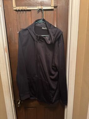 Women’s XXL Under Armour Black Full-Zip Hoodie Jacket